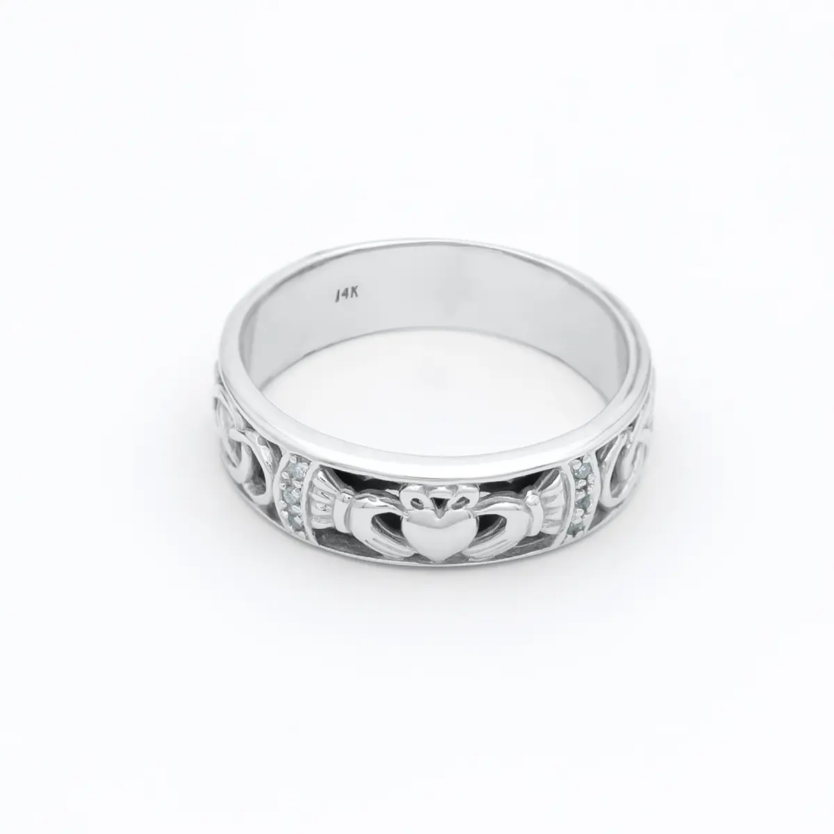 Claddagh Wedding Ring Gents With Celtic Knotwork 1webp...