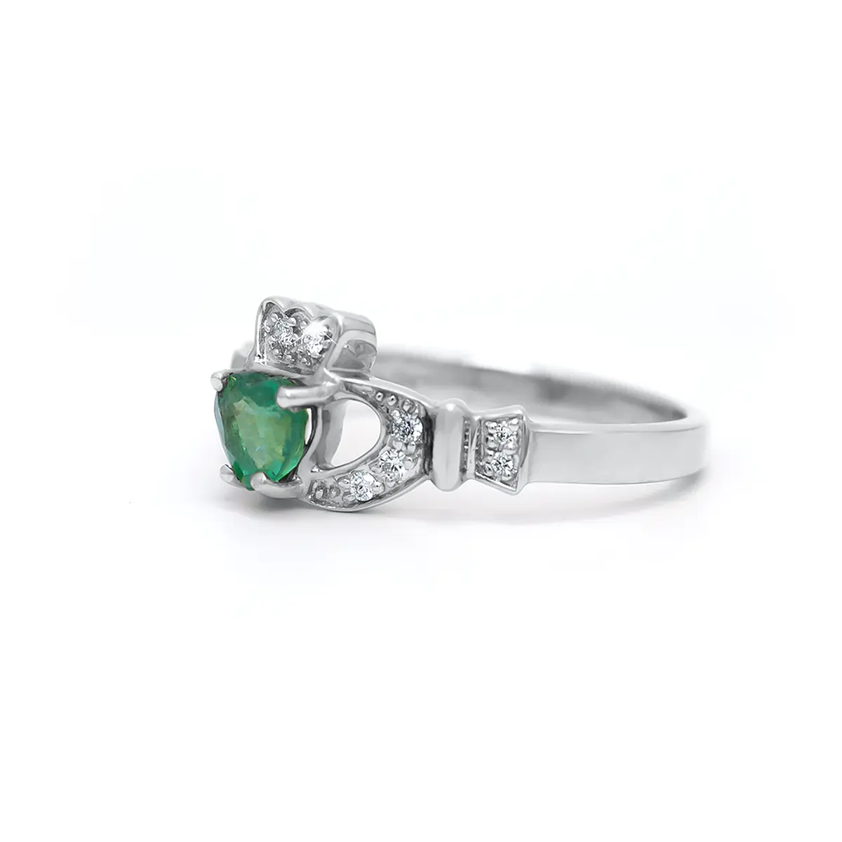 Emerald Claddagh Ring White Gold 3webp...