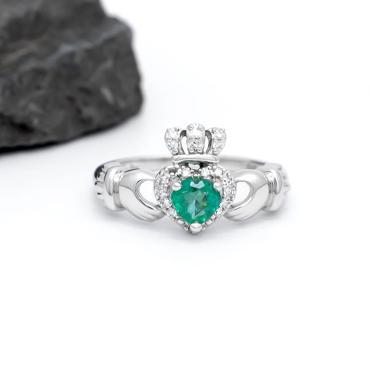 14K White Gold Diamond and Heartshaped Emerald Claddagh Ring...