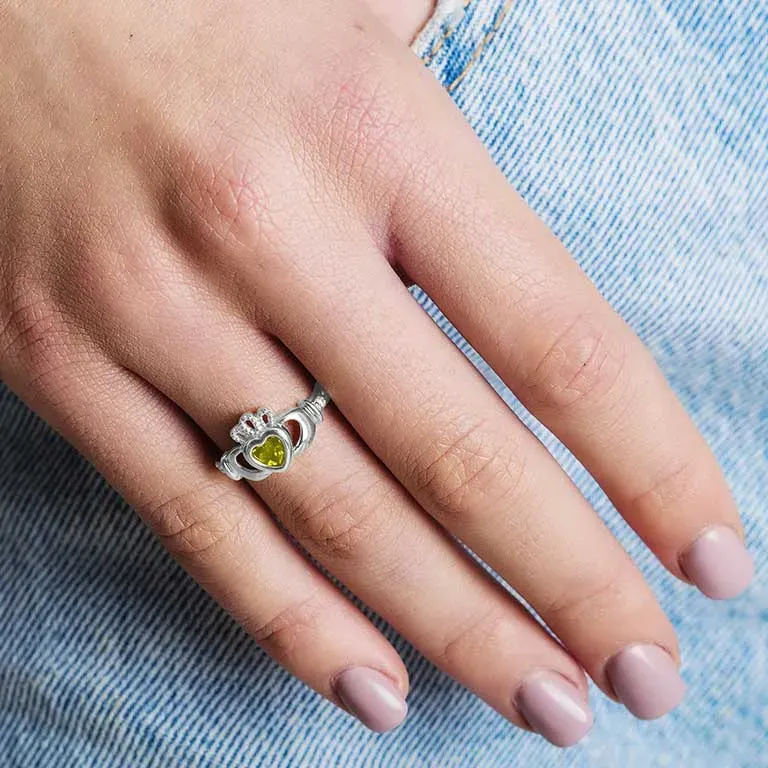 PNG Gold 14K Claddagh August Birthstone Ring 14L90W On Model