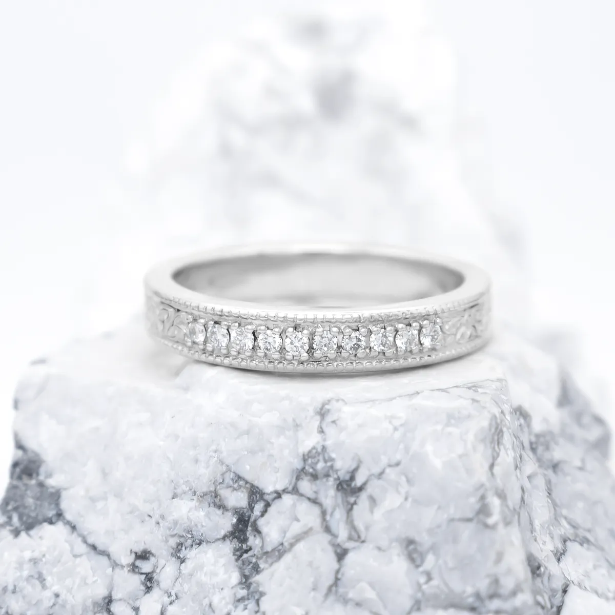 BR5 D1A_03_WhiteGold