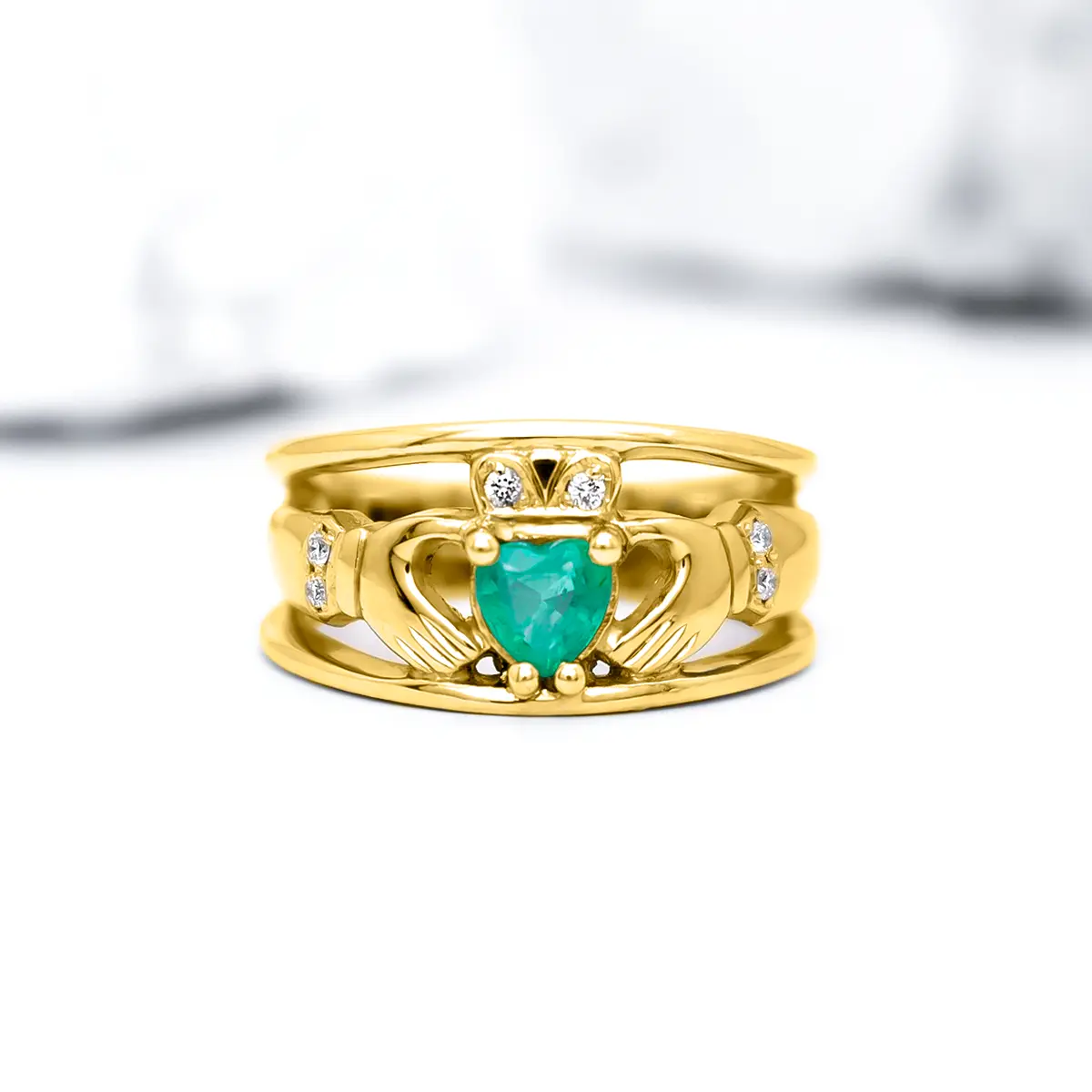 Gold Emerald Diamond Wide Claddagh Ring 6...