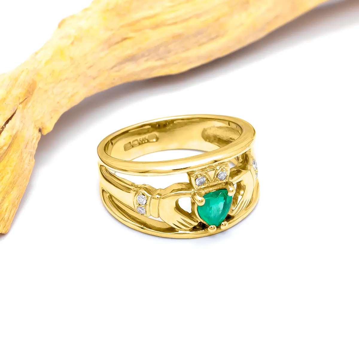 Gold Emerald Diamond Wide Claddagh Ring 8...