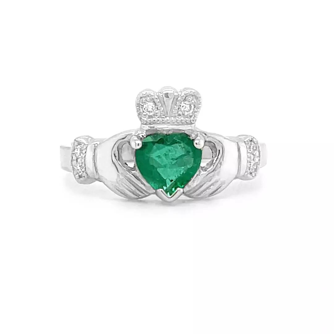 White Gold Heartshape Emerald Claddagh Ring
