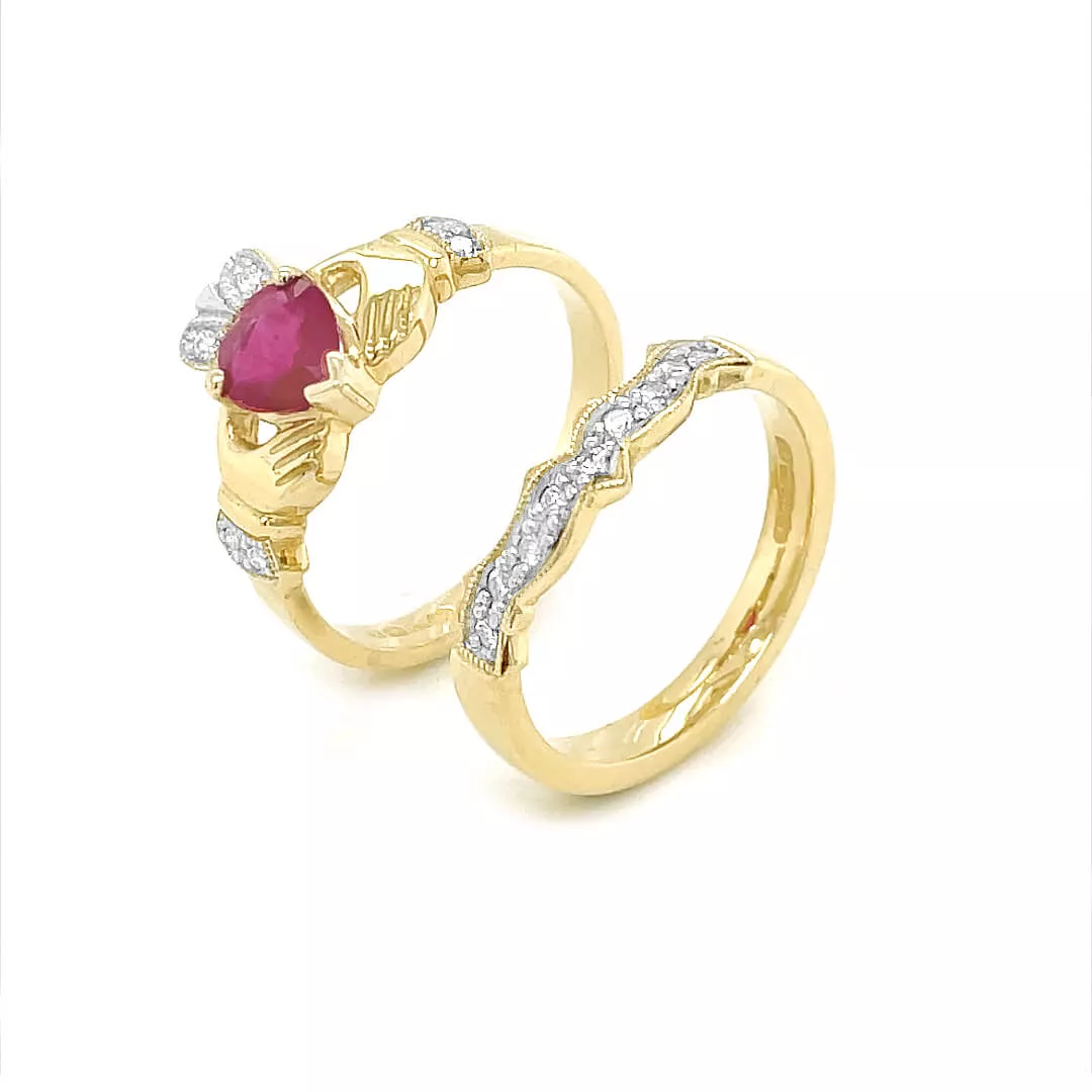 Ruby And Diamond Claddagh Ring Set In Gold  Photo 2 