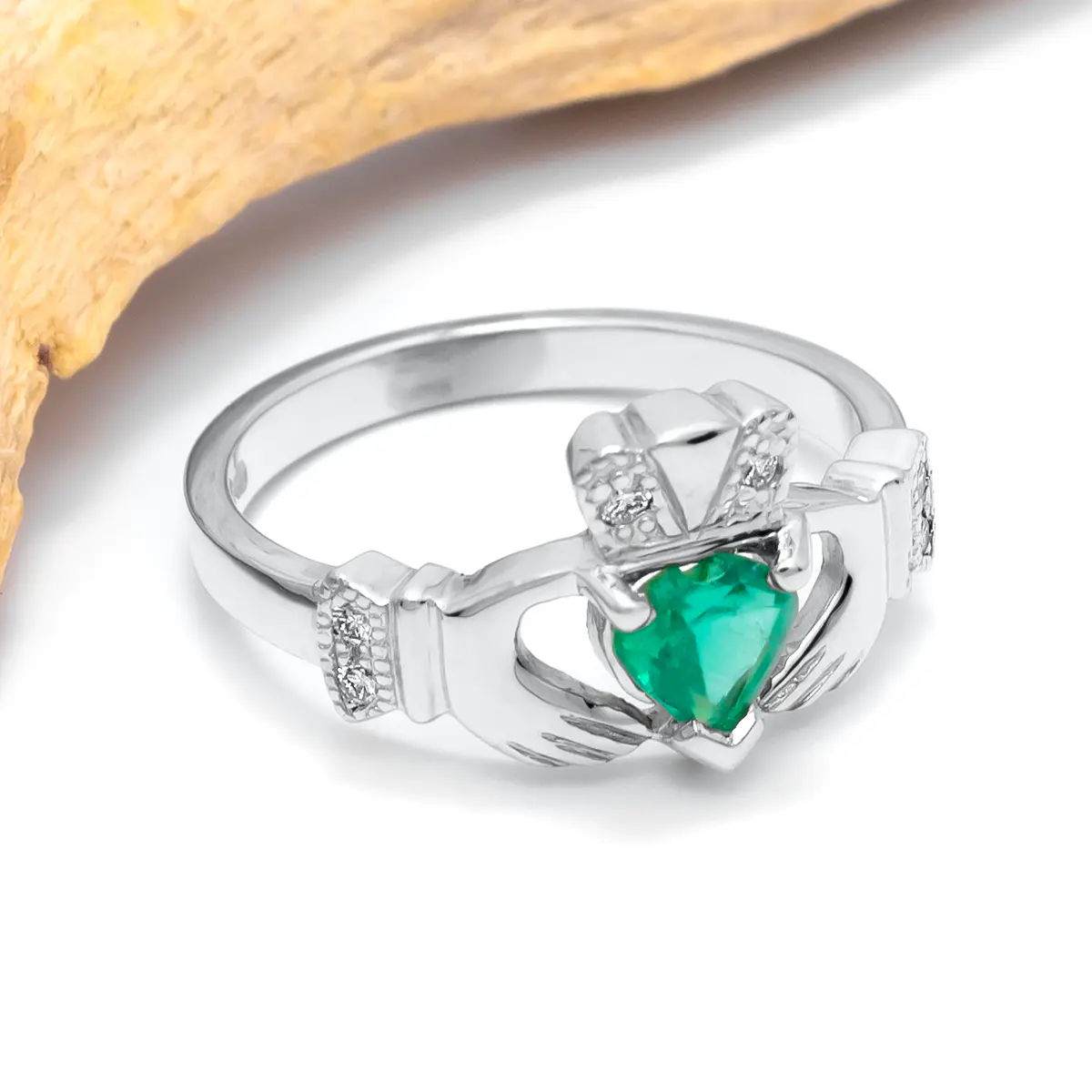 White Gold Emerald Diamond Claddagh Ring 8...