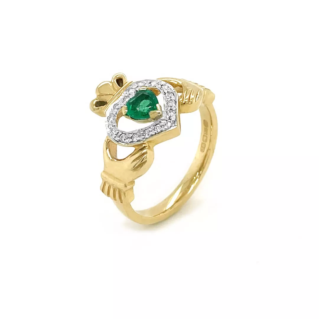 Emerald Claddagh Ring Adorned With Diamonds Photo 10 