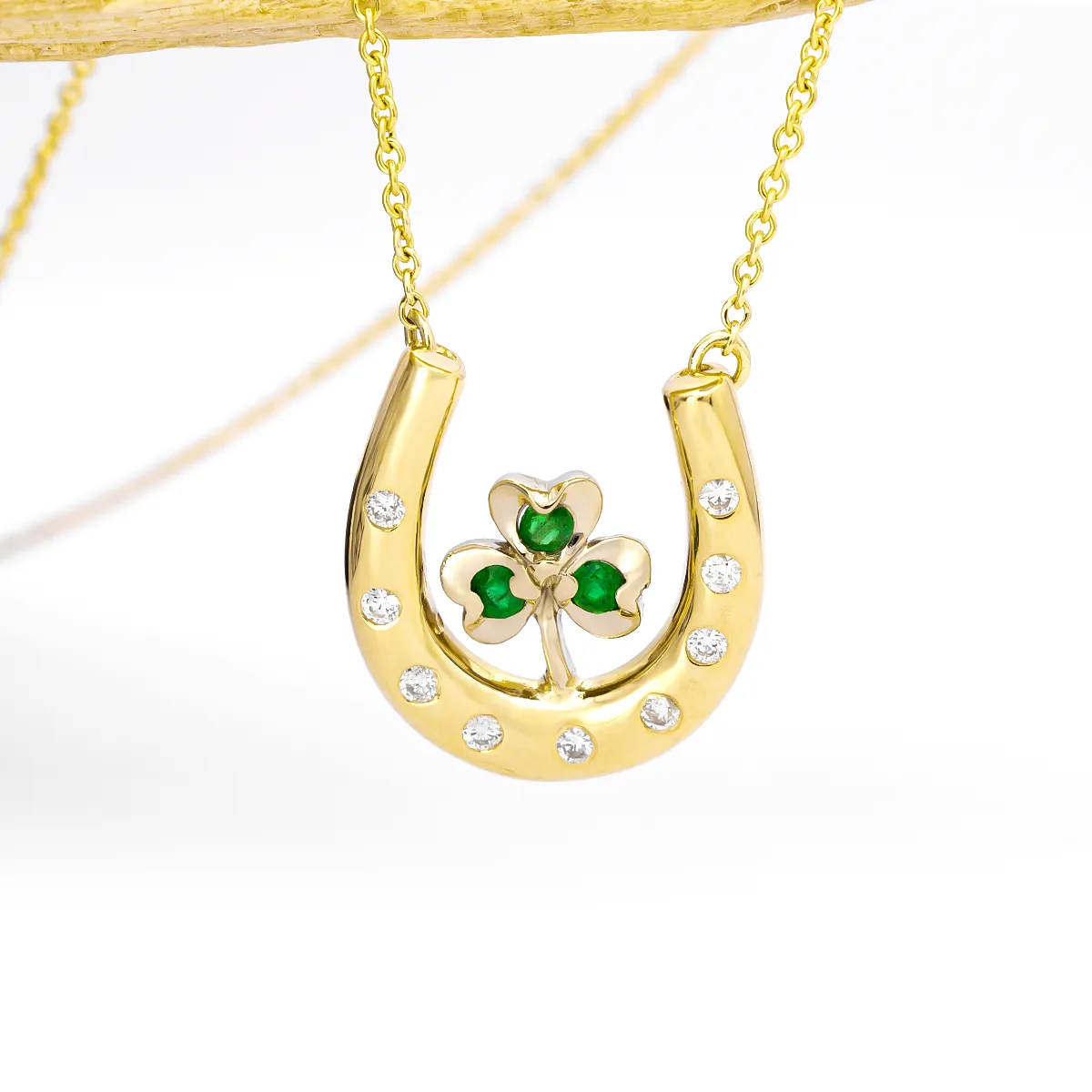 IJCP00015 Yellow Gold Emerald Horseshoe Pendant 2...