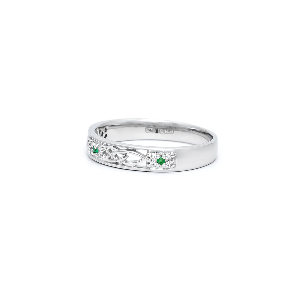 IJC00012 Celtic Ring With Emerald 02