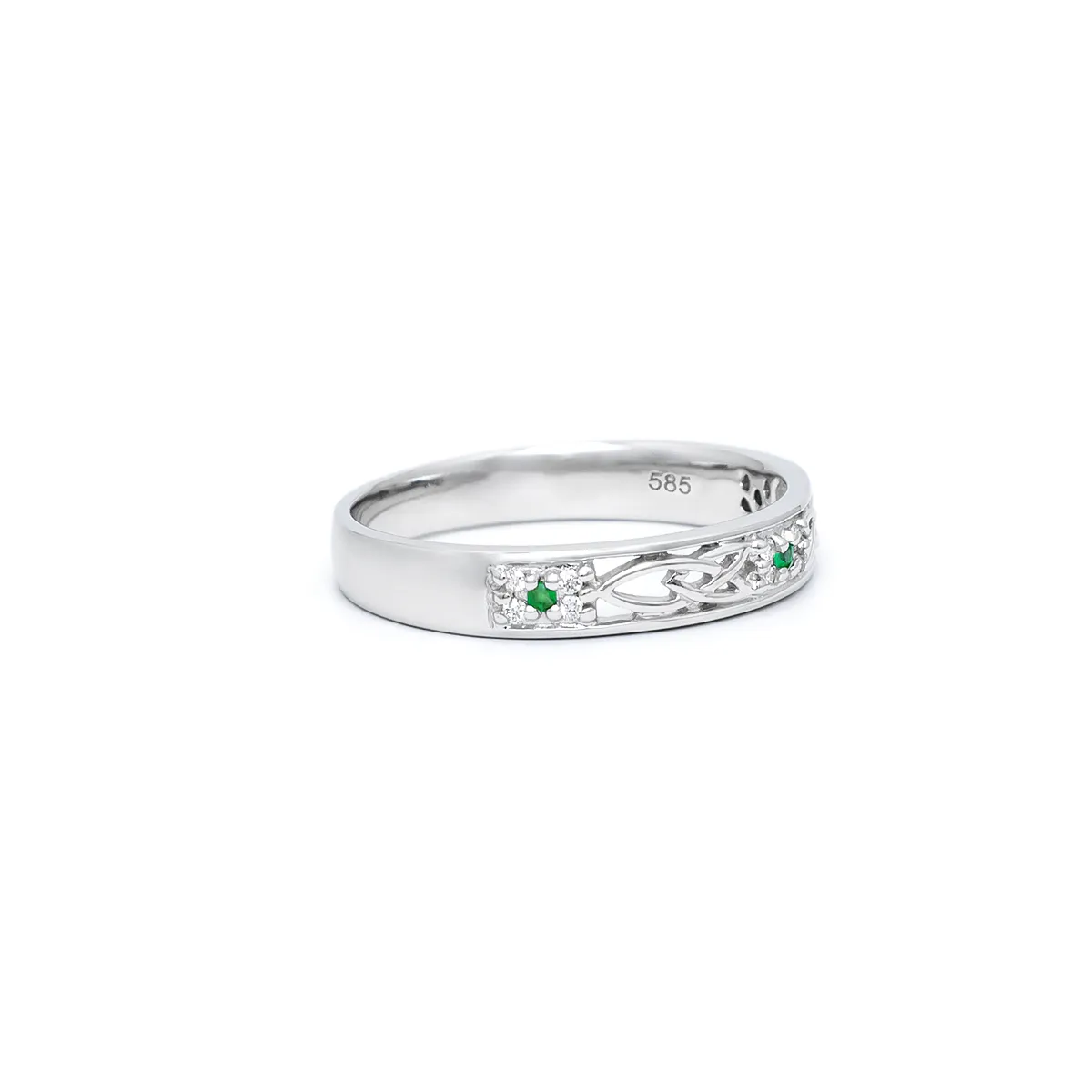 IJC00012 Celtic Ring With Emerald 03