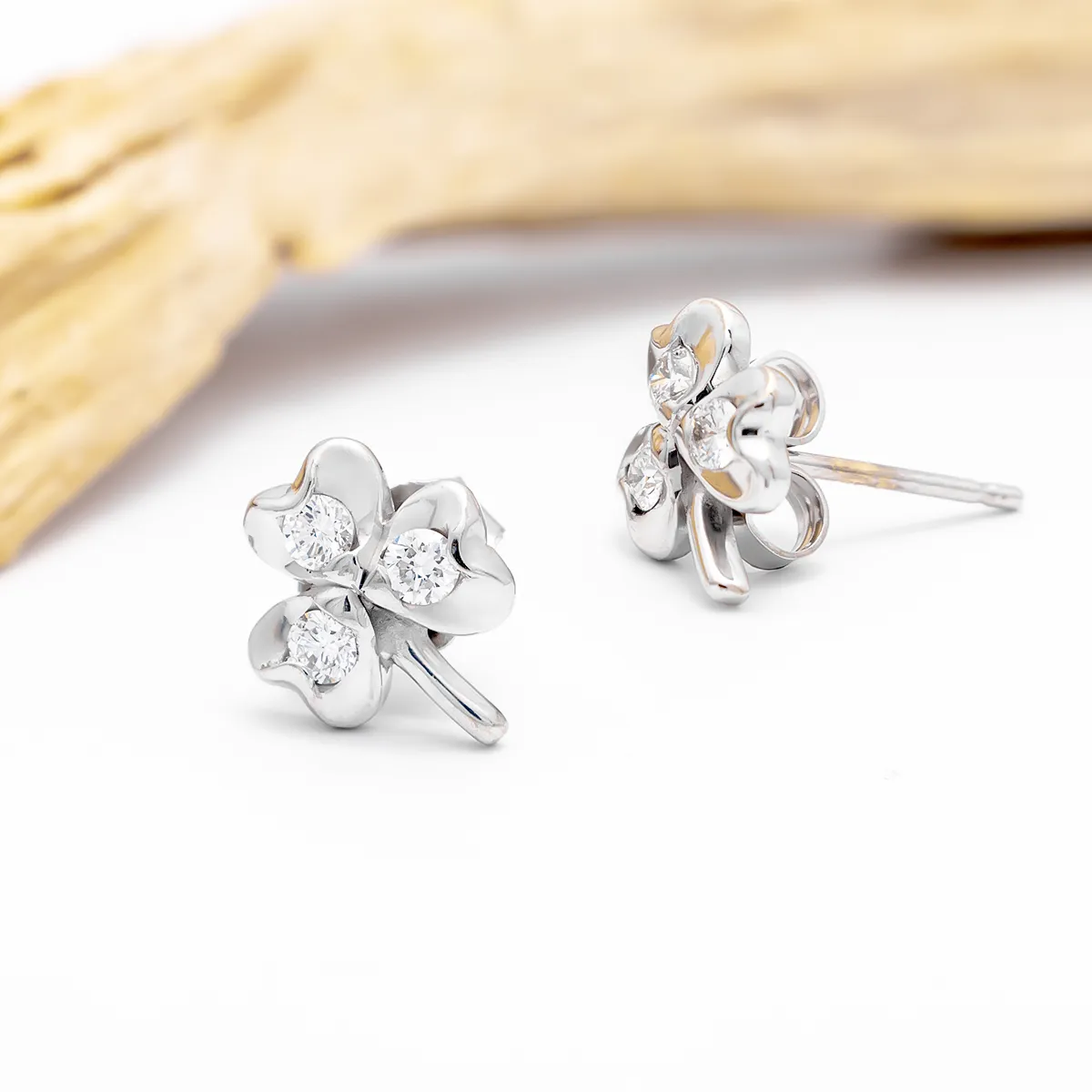 Roberto Coin White Gold Small Love in Verona Stud Earrings | Lee Michaels  Fine Jewelry