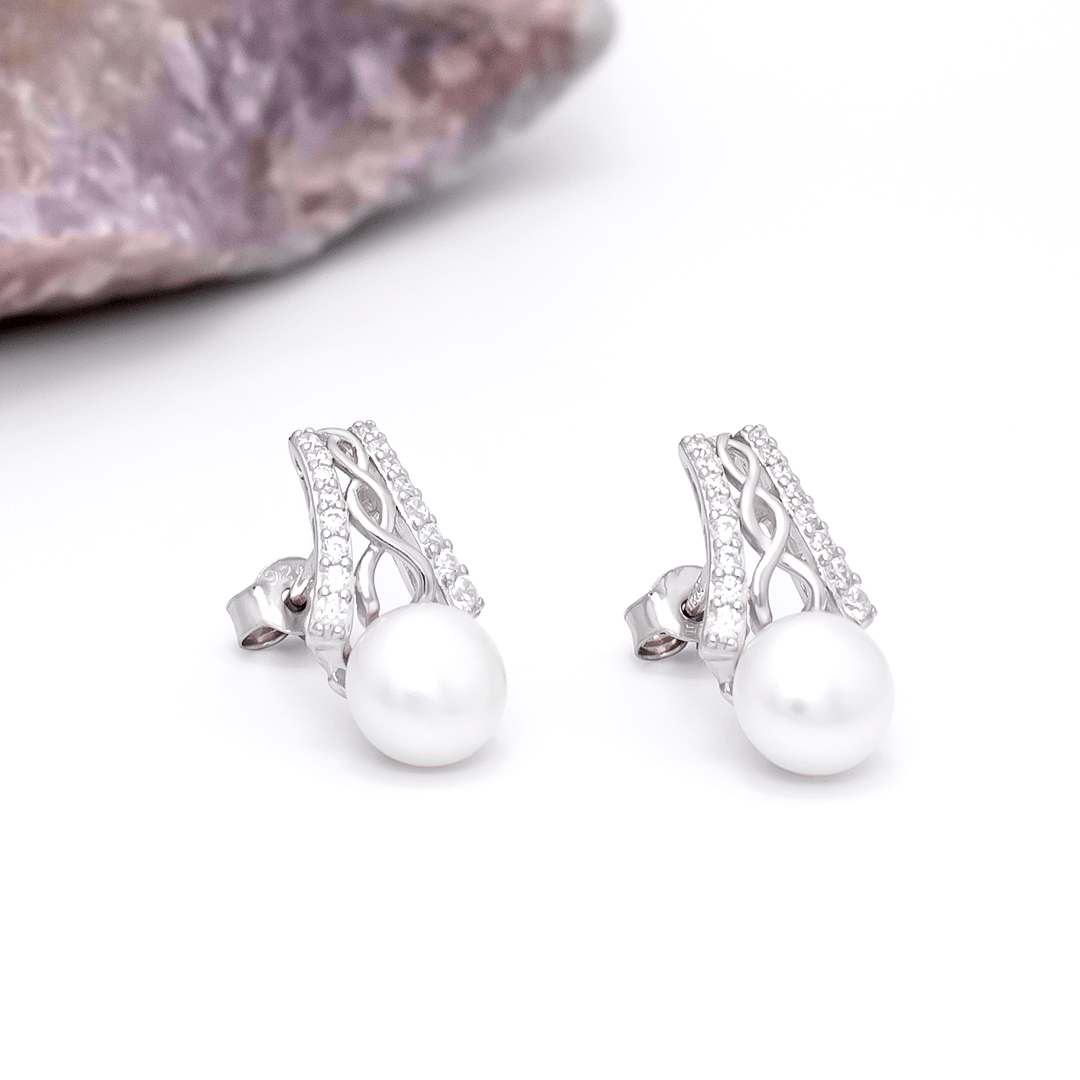 Celtic Knot Pearl Earring 5