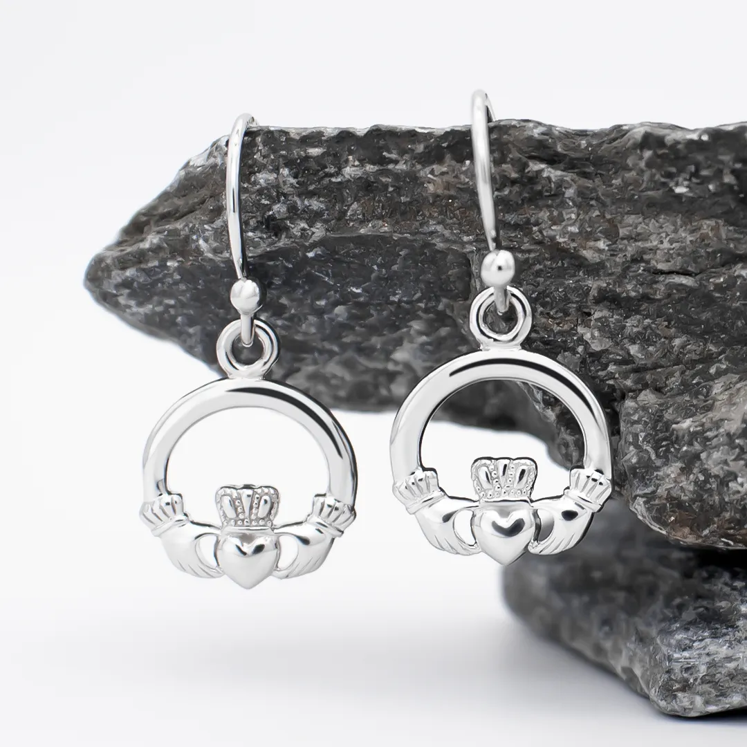 Claddagh Earring 2...