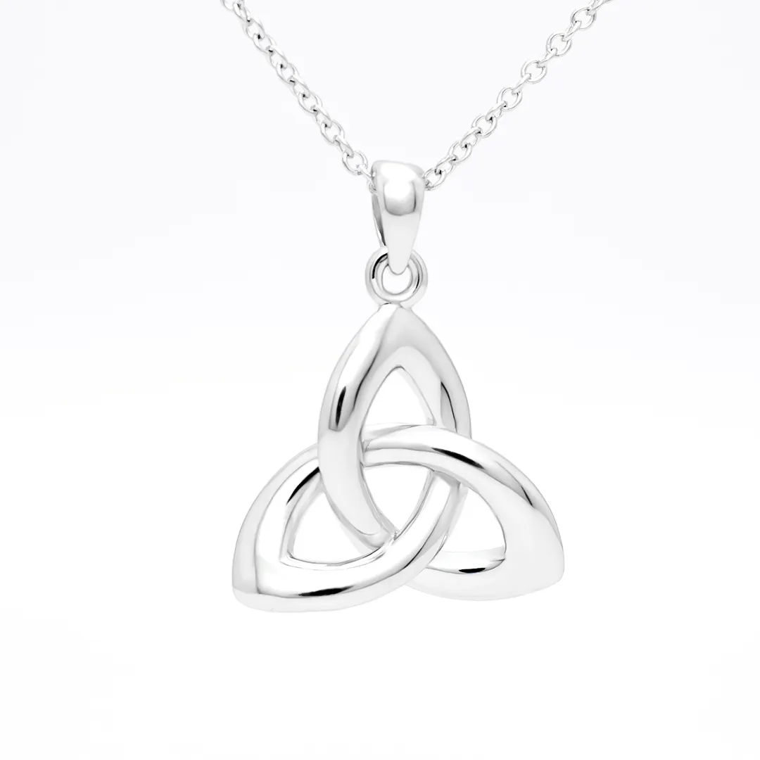 Triquetra Celtic Necklace 1...