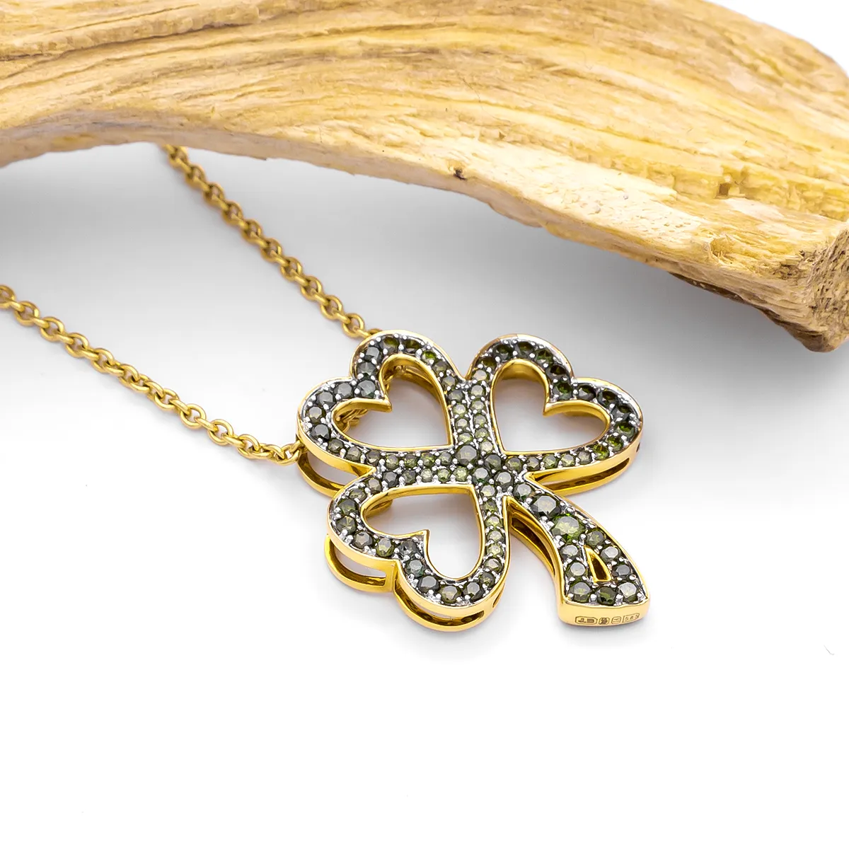 IJC007 Gold Shamrock Necklace 3...