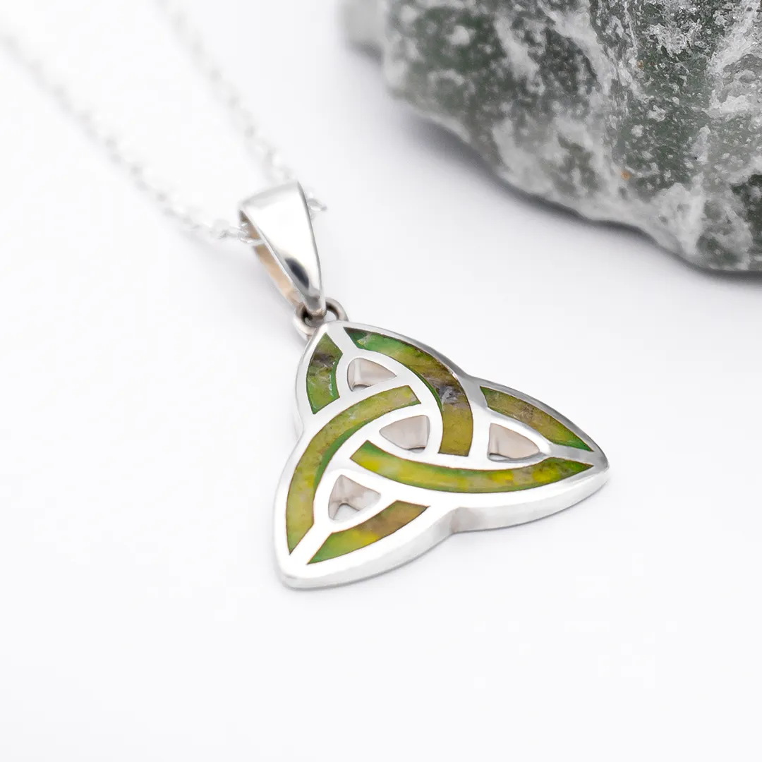 Triquetra Necklace 2...