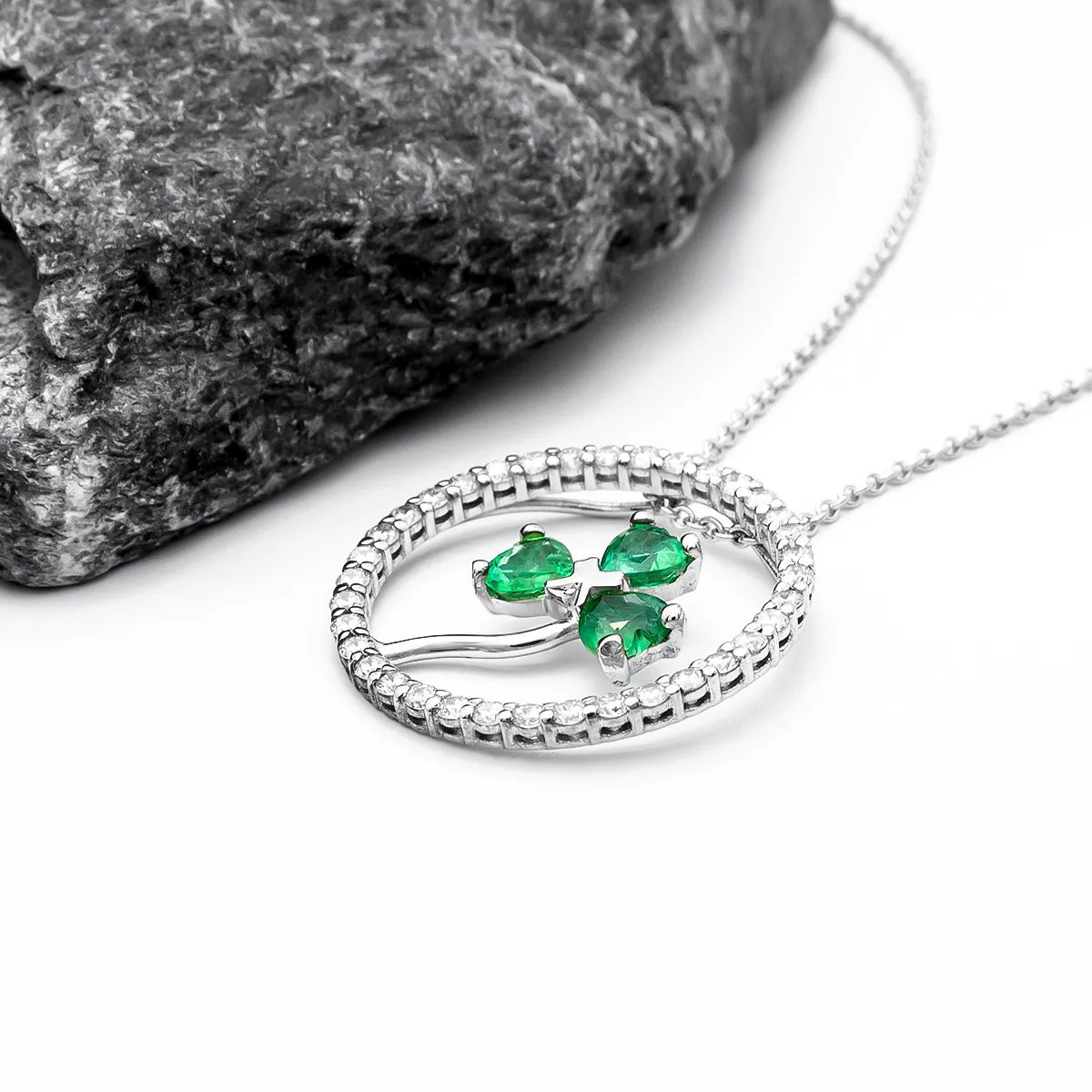 IJCP00028 Diamond Emerald Shamrock Pendant 3