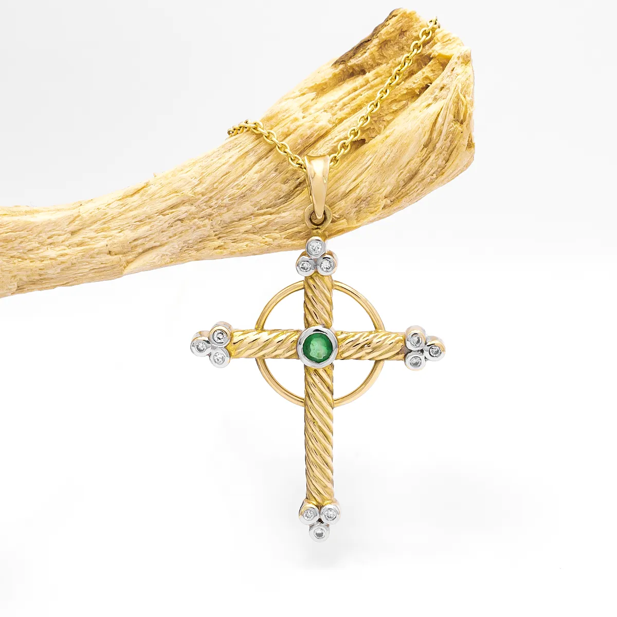 IJCP0030 Gold Emerald Celtic Cross Pendant 5