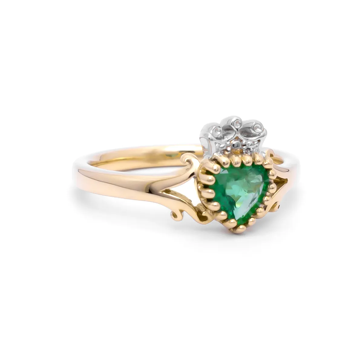 IJCR00013 Gold Emerald Claddagh Ring 02...