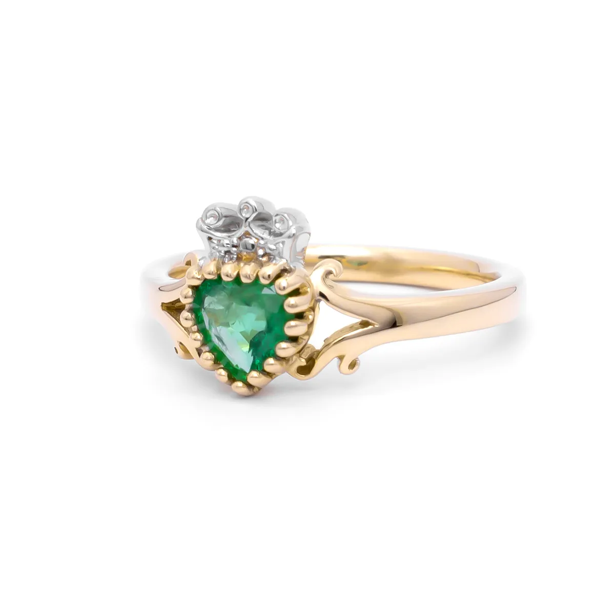 IJCR00013 Gold Emerald Claddagh Ring 03