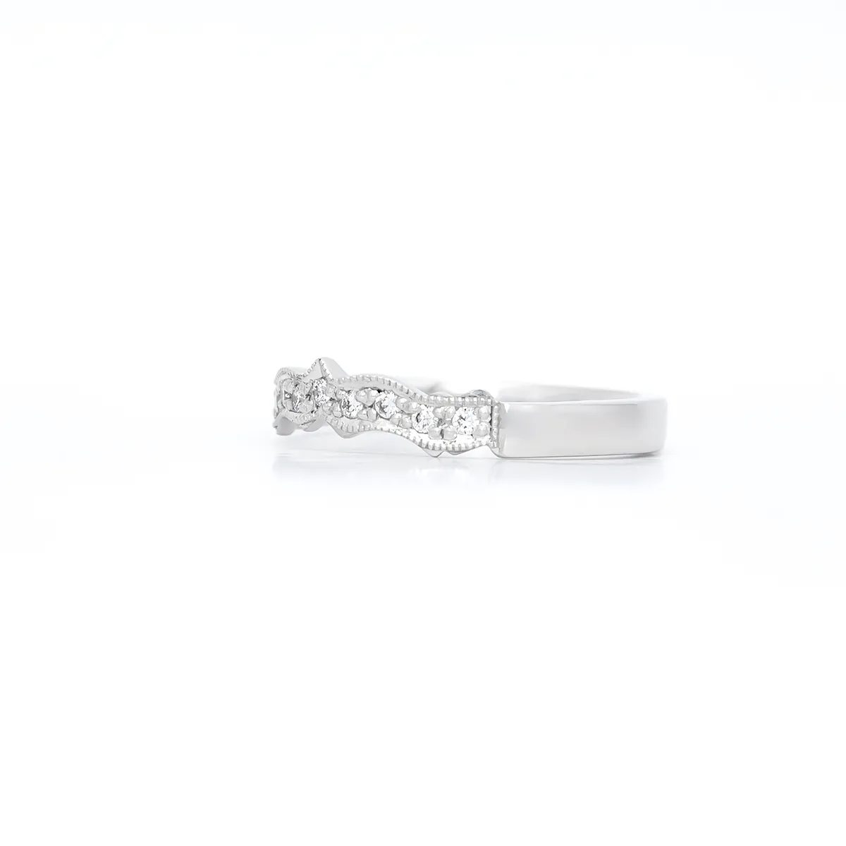 IJCR00028 Claddagh Wedding Ring White Gold Diamond 2
