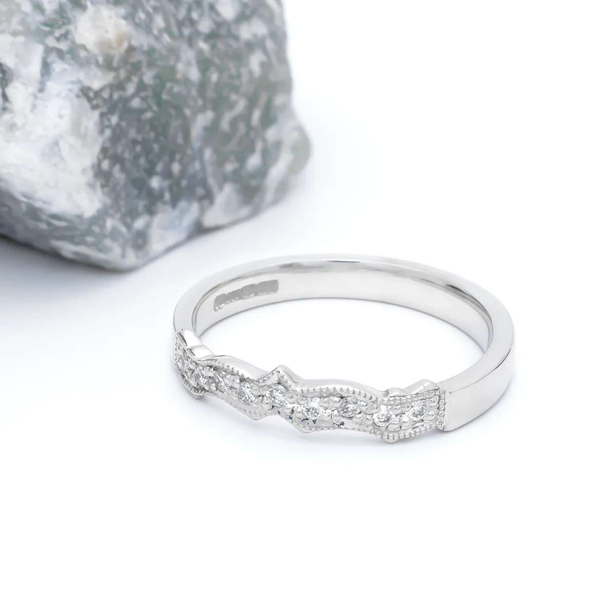 IJCR00028 Claddagh Wedding Ring White Gold Diamond 5