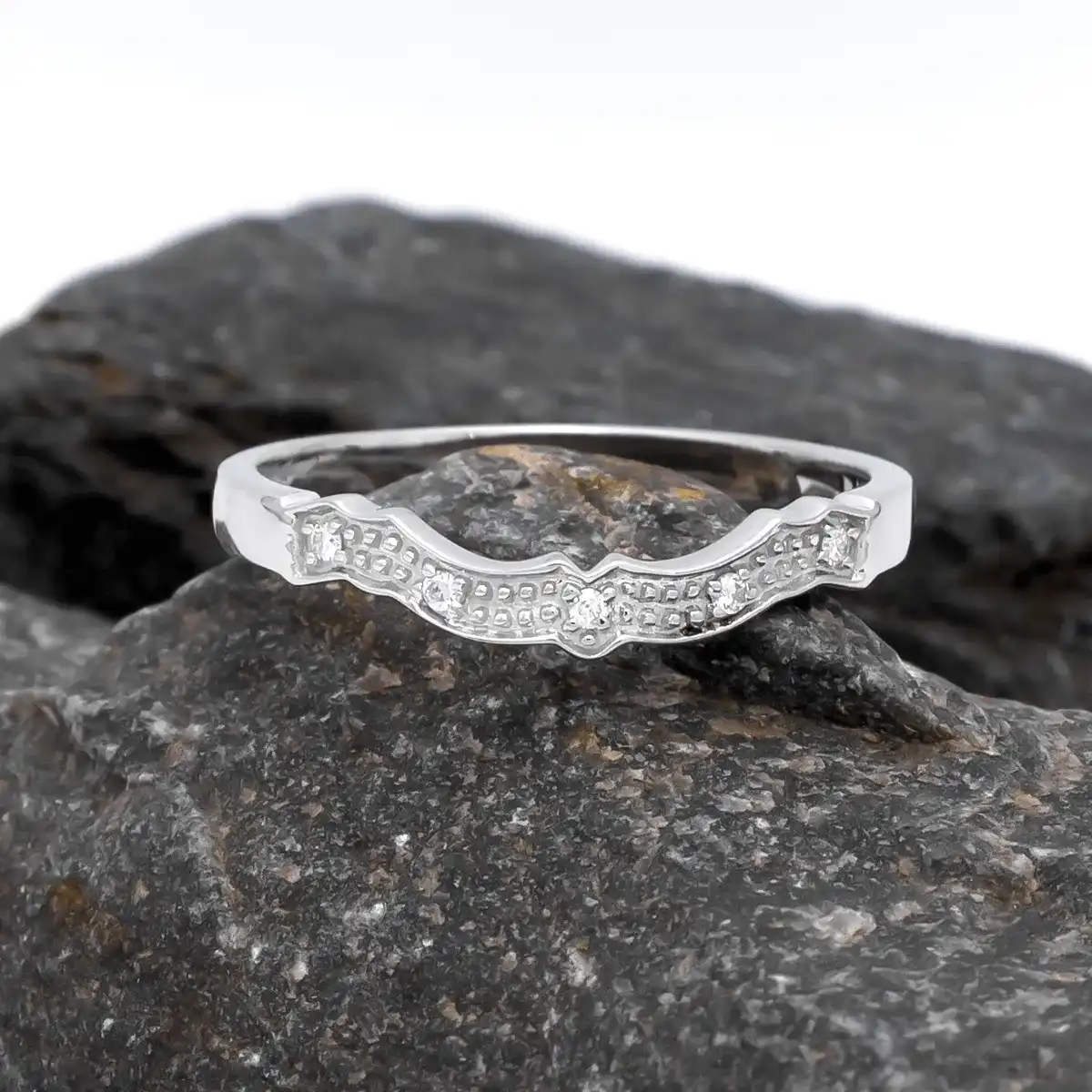 White Gold Wedding Band Claddagh Ring 06...