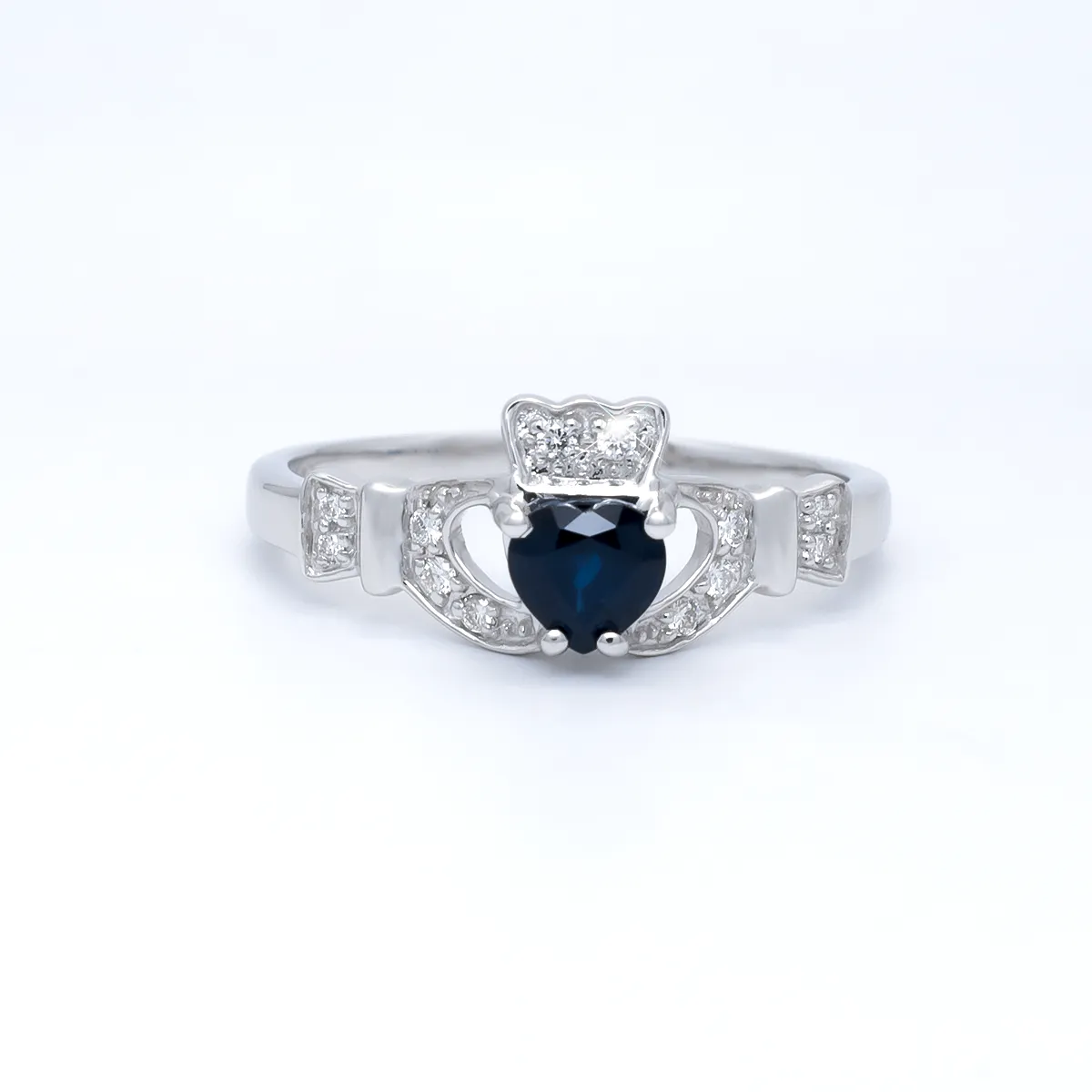 IJCR0017 White Gold Claddagh Ring Sapphire 01