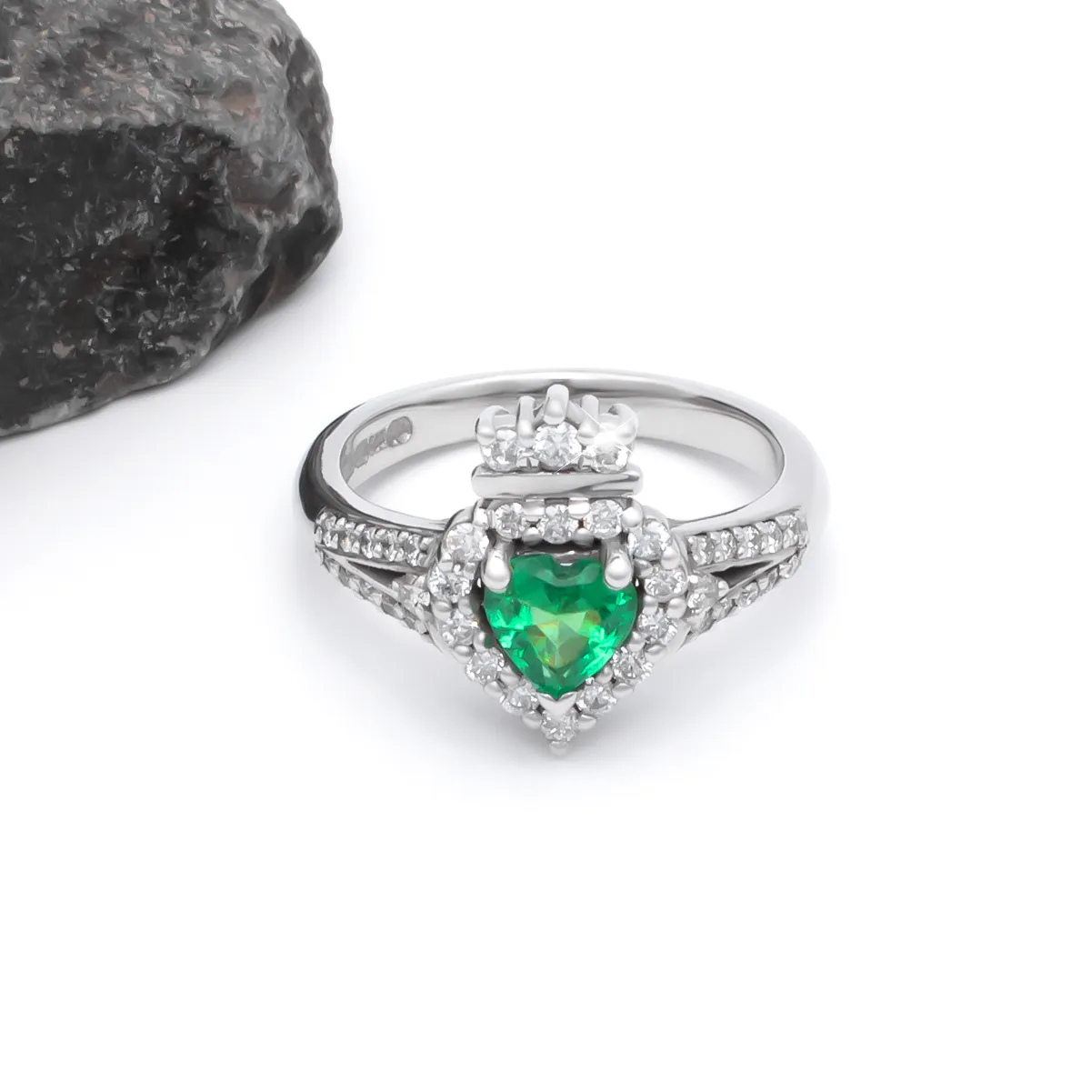 IJCR0018 Emerald Diamond Claddagh Ring 04...