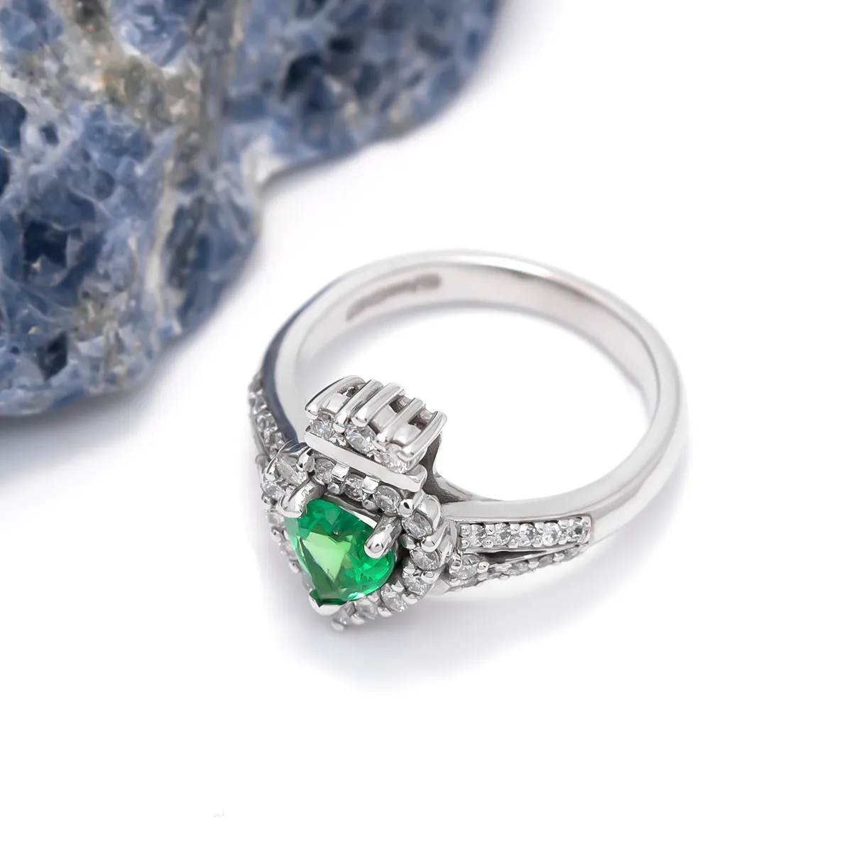 IJCR0018 Emerald Diamond Claddagh Ring 07