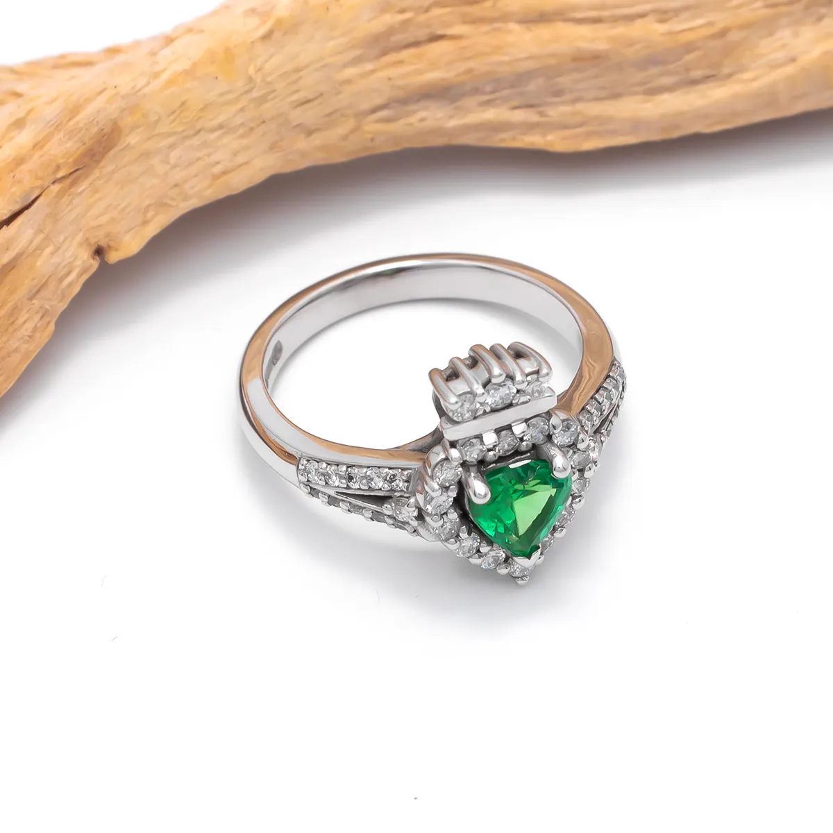 IJCR0018 Emerald Diamond Claddagh Ring 08...