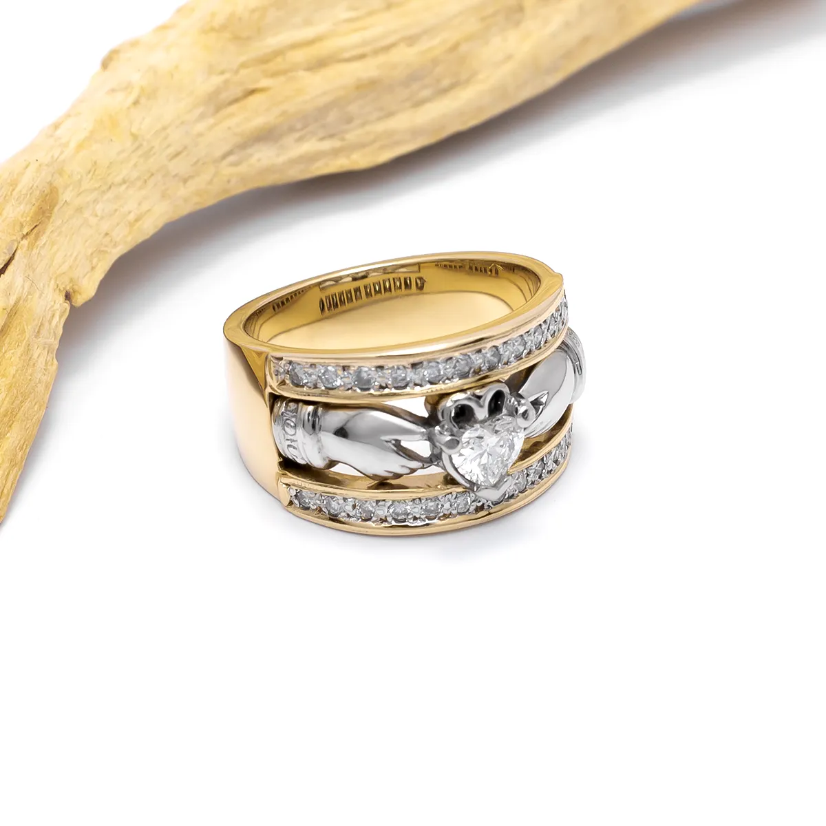 IJCR0019 Yellow Gold Wide Cladagh Ring 8
