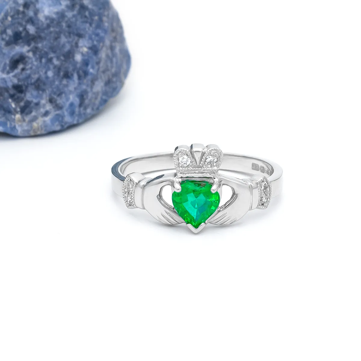 White Gold Emerald Claddagh Ring 6...