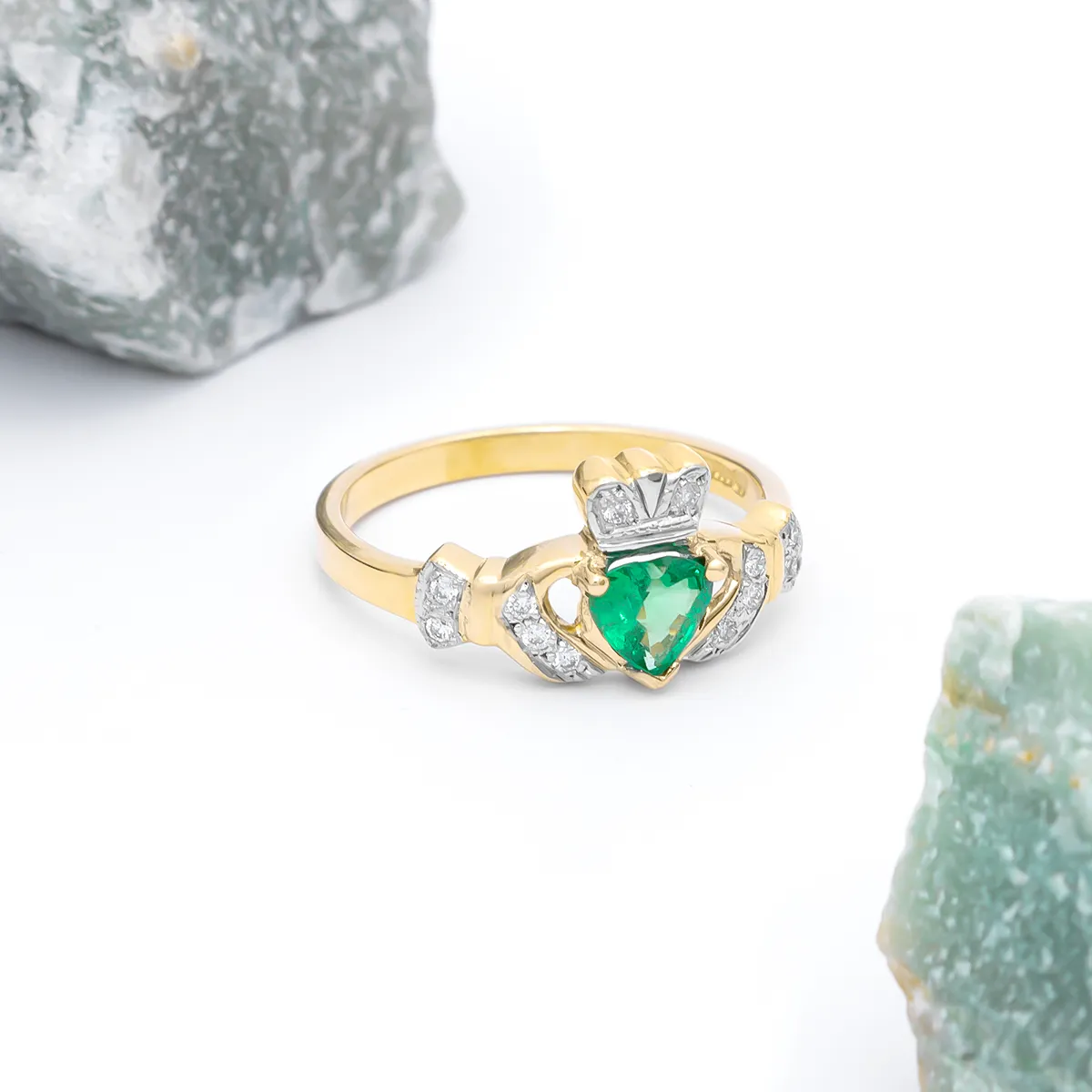 Yellow Gold Emerald Claddagh Ring 5...