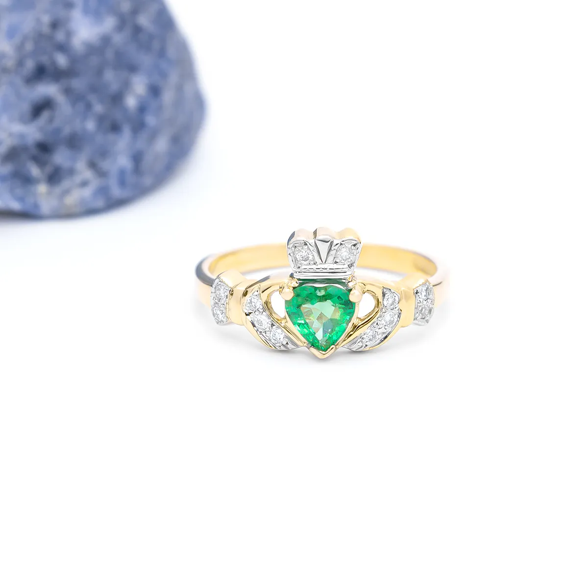 Yellow Gold Emerald Claddagh Ring 6...