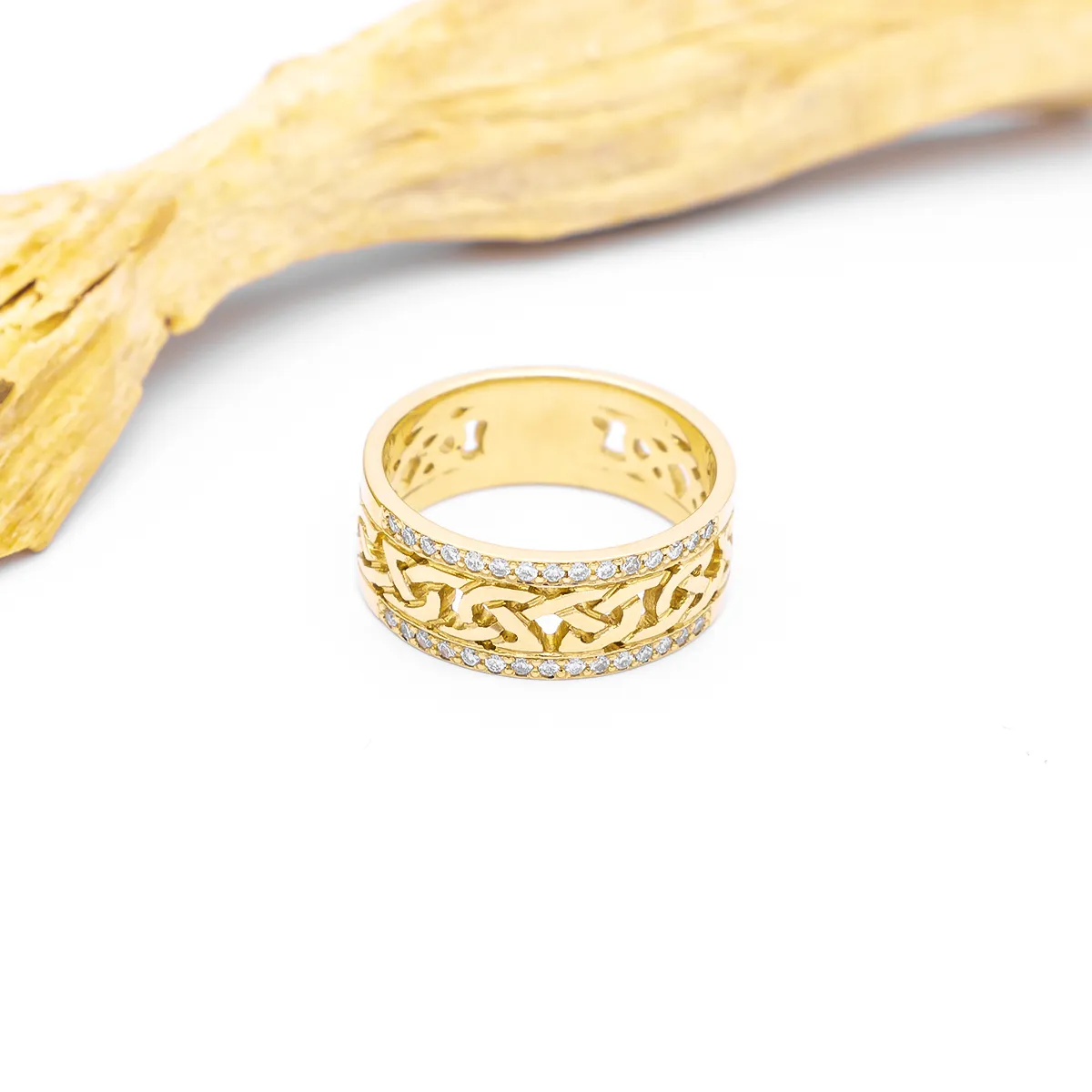 IJCR0034 Yellow Gold Celtic Ring With Diamonds 8...