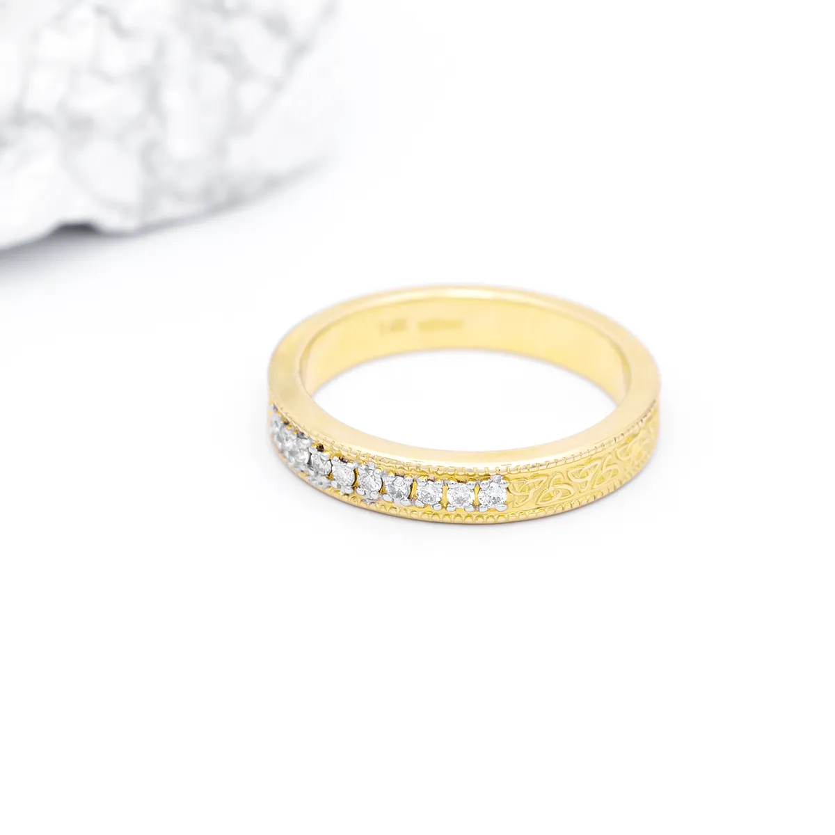 IJCR0040 Yellow Gold Celtic Ring With Diamonds 4...