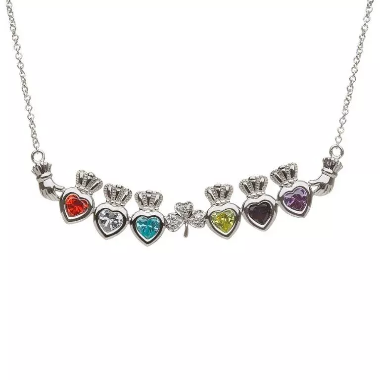 Why heart necklaces don't go out of style?