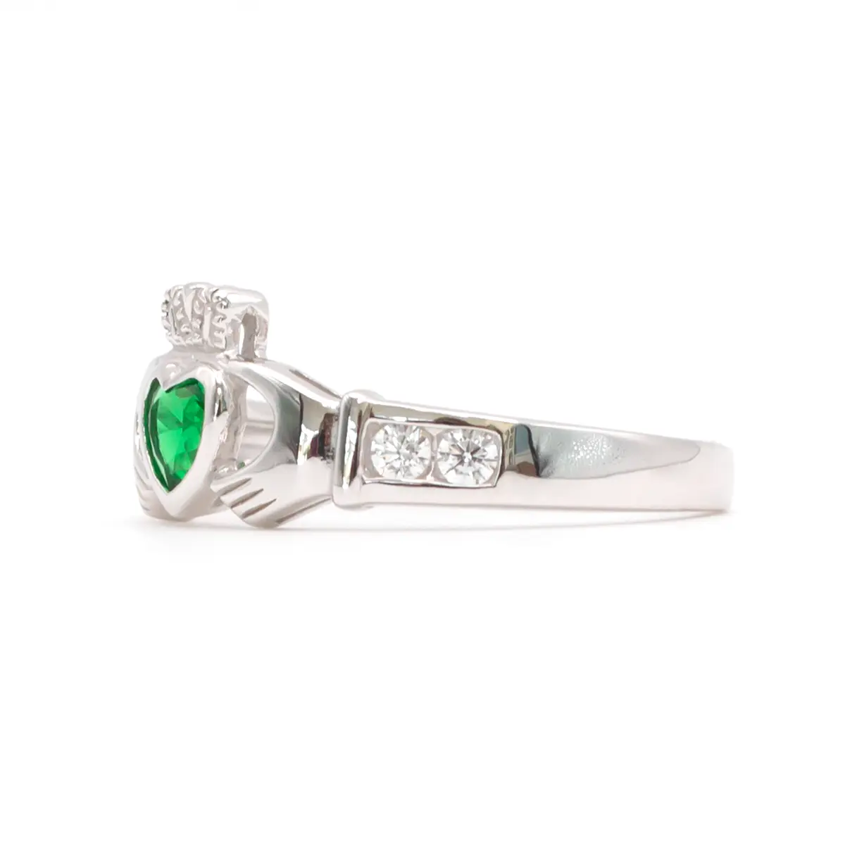 Silver Created Emerald Caldddagh Ring 2...