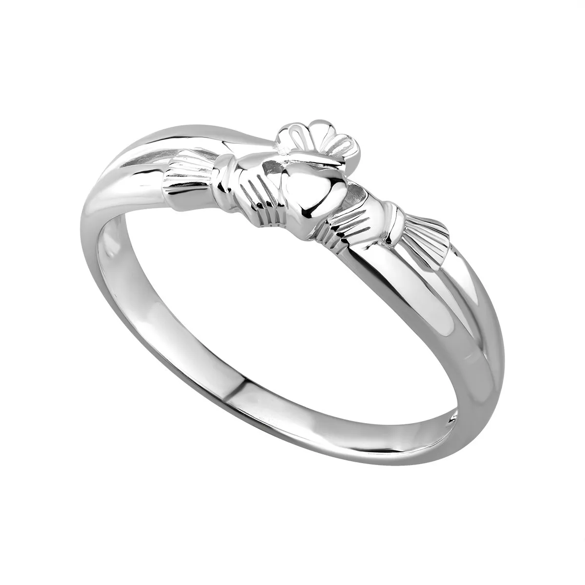 Silver Claddagh Kiss Ring...