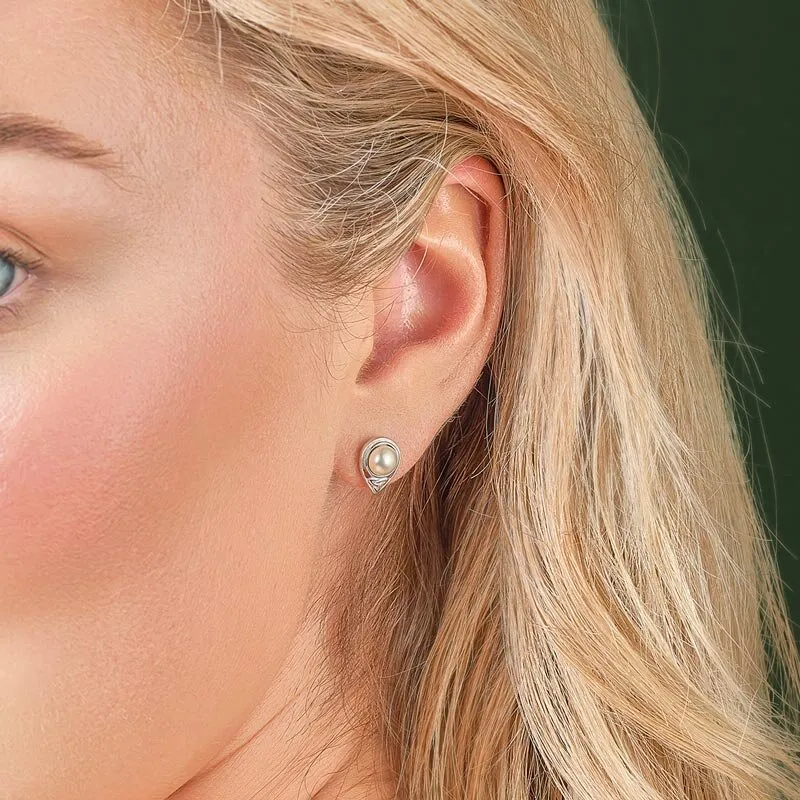 Silver Pearl Celtic Trinity Knot Earrings1