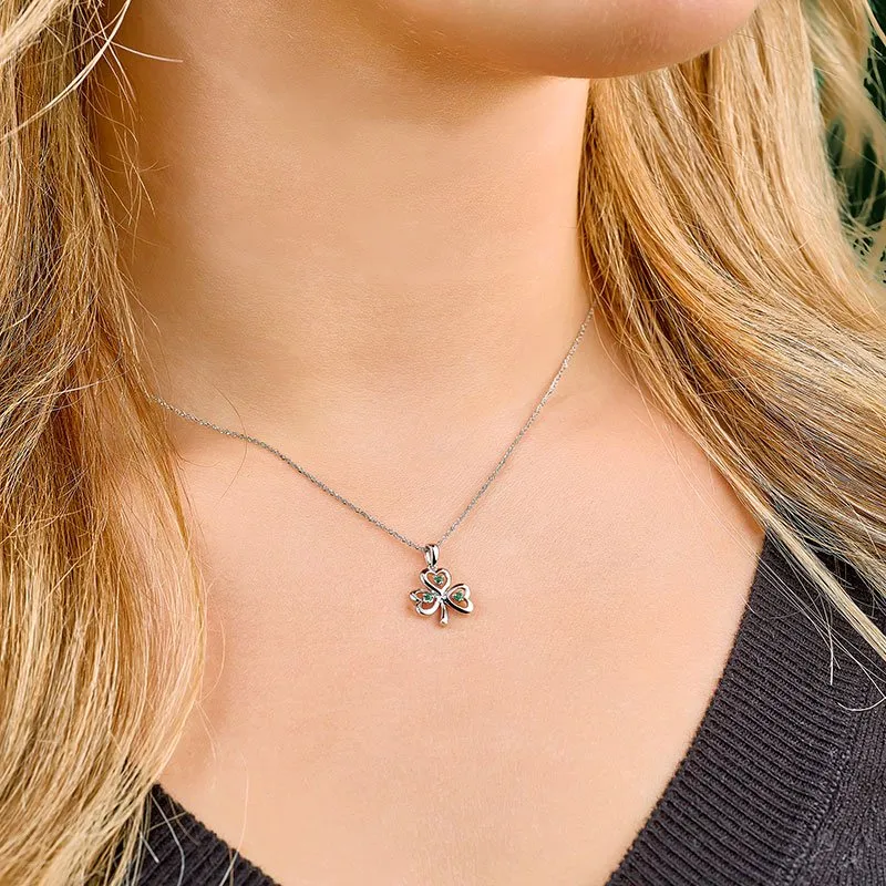 White Gold Emerald Shamrock Necklace1