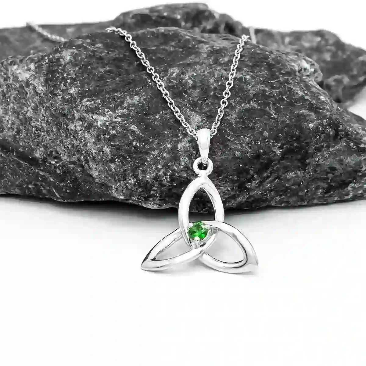 Celtic Knot Green Stone Sterling Silver Necklace...