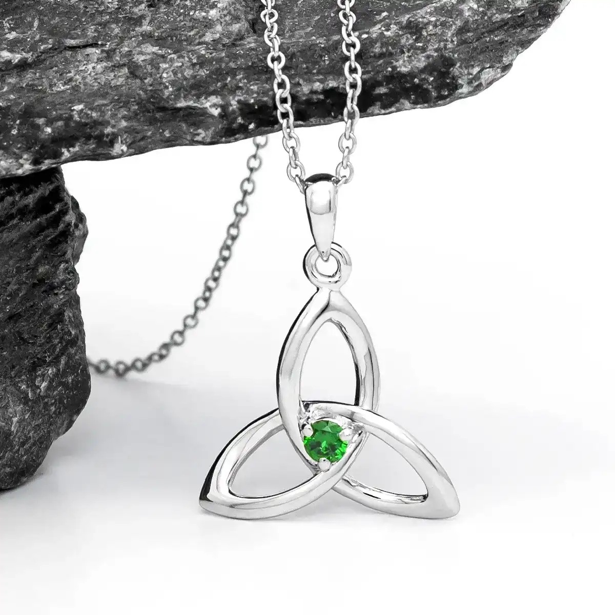 Product Review Silver Trinity Knot Necklace with Green Stone