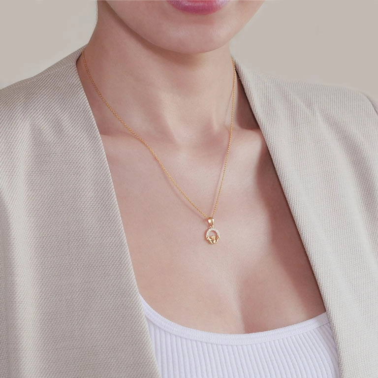 14k Gold Vermeil Claddagh Necklace with Cubic Zirconia Photo 7 