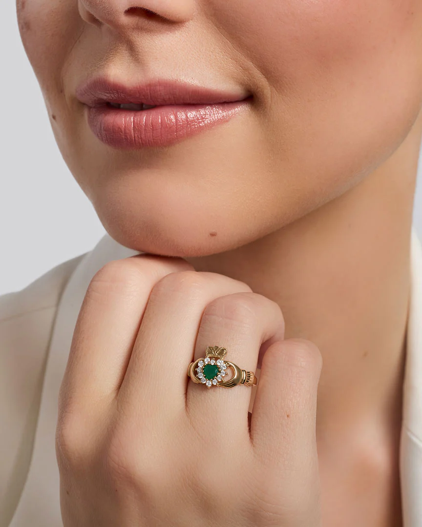 10k Gold Claddagh Ring With Green Agate Heart Photo 4 