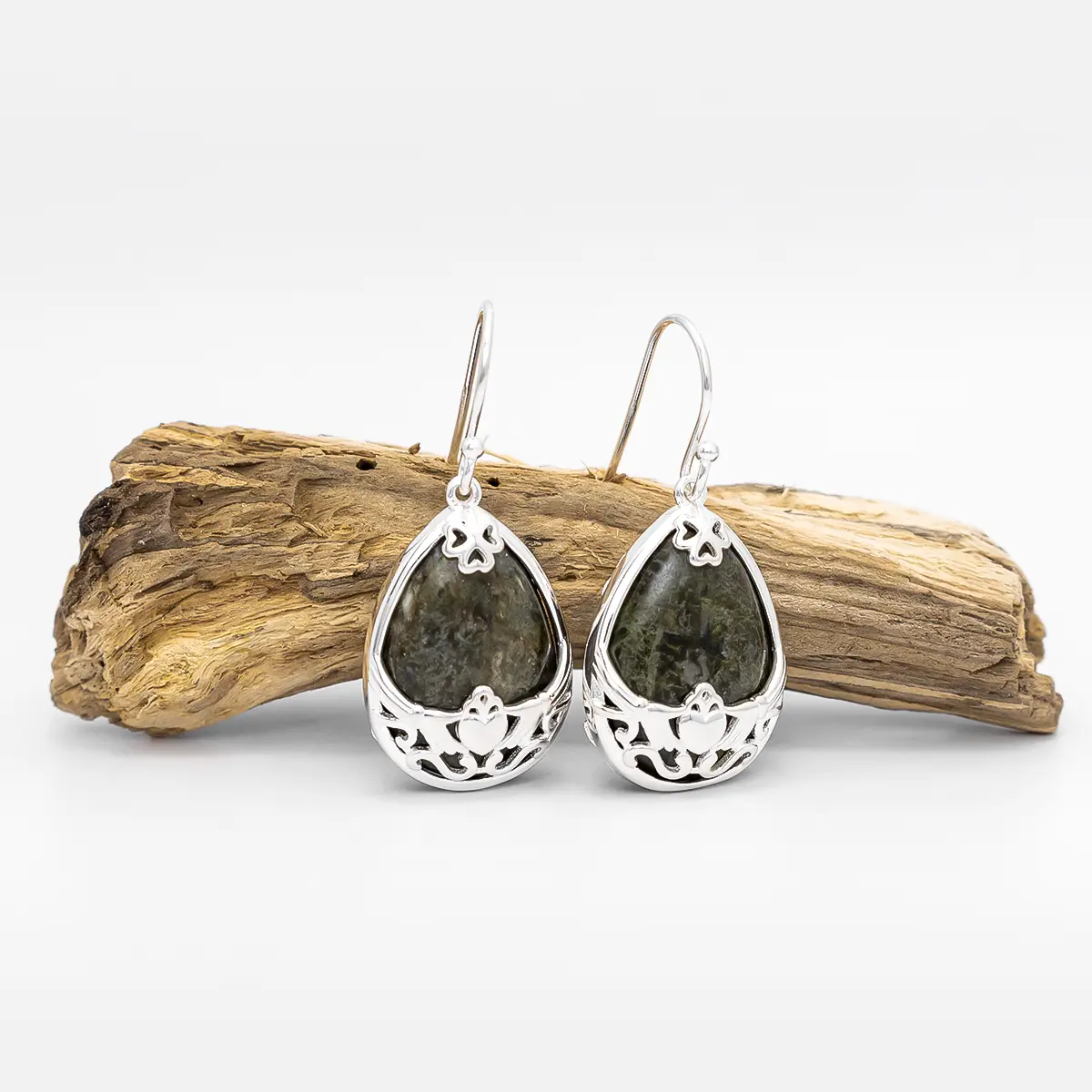 Connemara Marble Claddagh Pendant And Earrings Gift Set Photo 10 