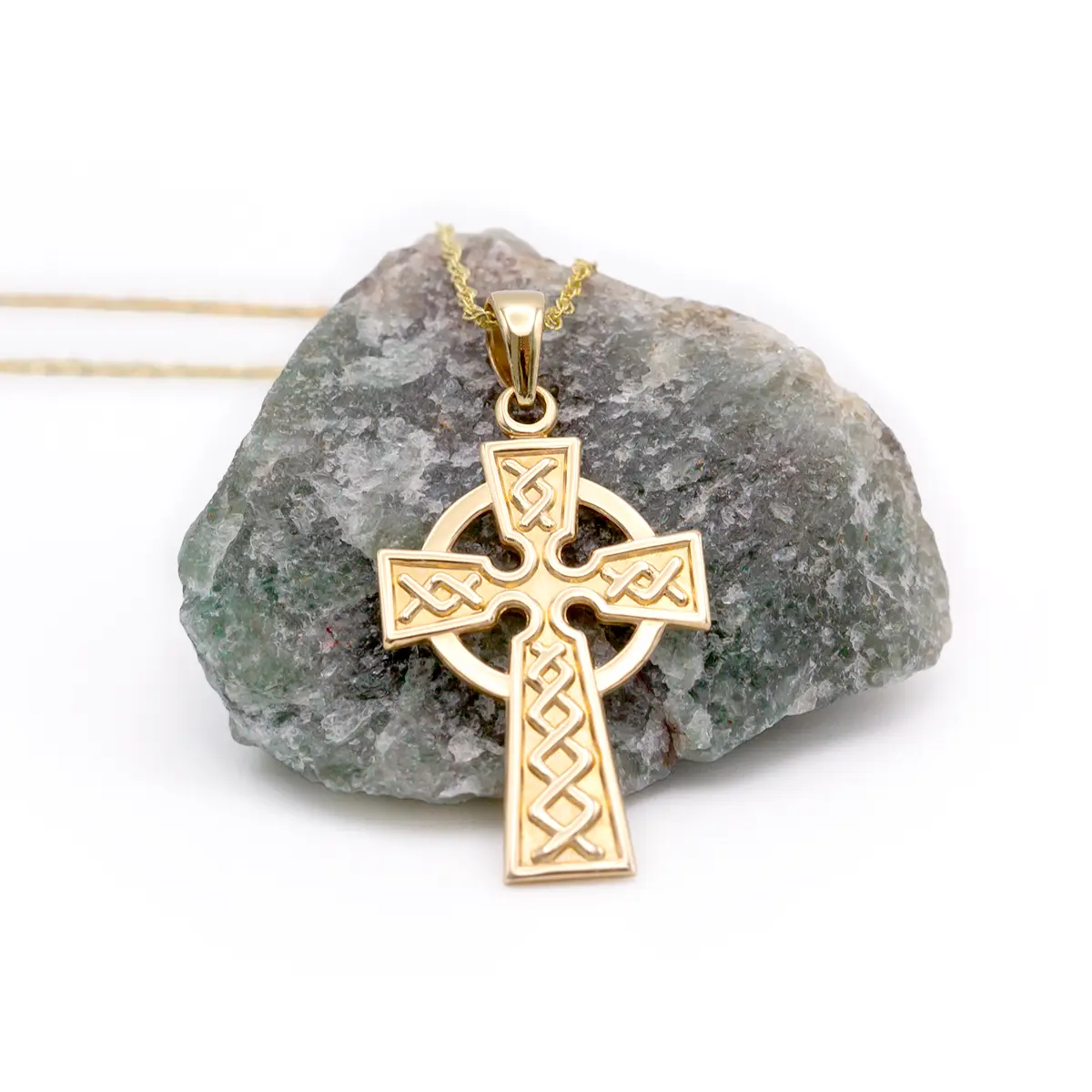Product Review Celtic Cross Medium Pendant in Yellow Gold