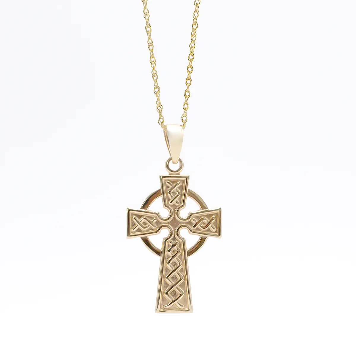 Celtic Cross Medium Pendant in Yellow Gold Photo 4 