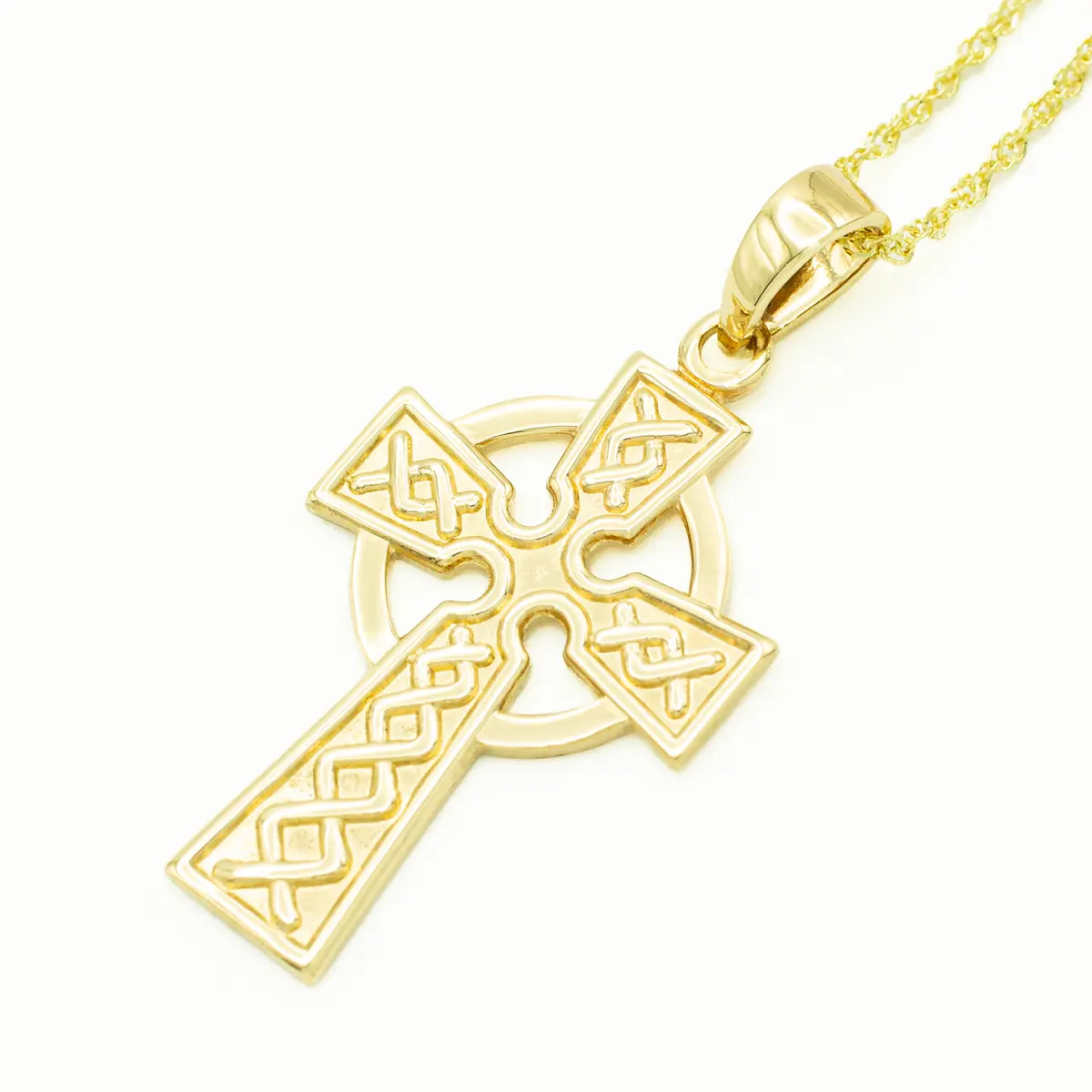 Celtic Cross Medium Pendant in Yellow Gold